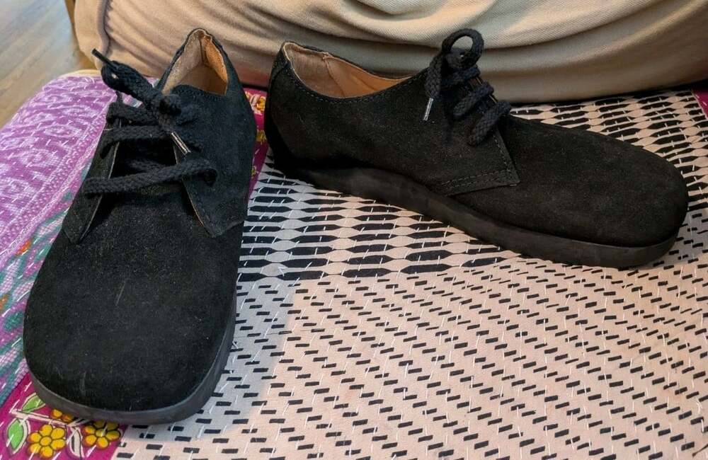 Kalso Earth Shoes Faroe Lokah Black Suede Lace Up Negative Heel Womens Size 10.5